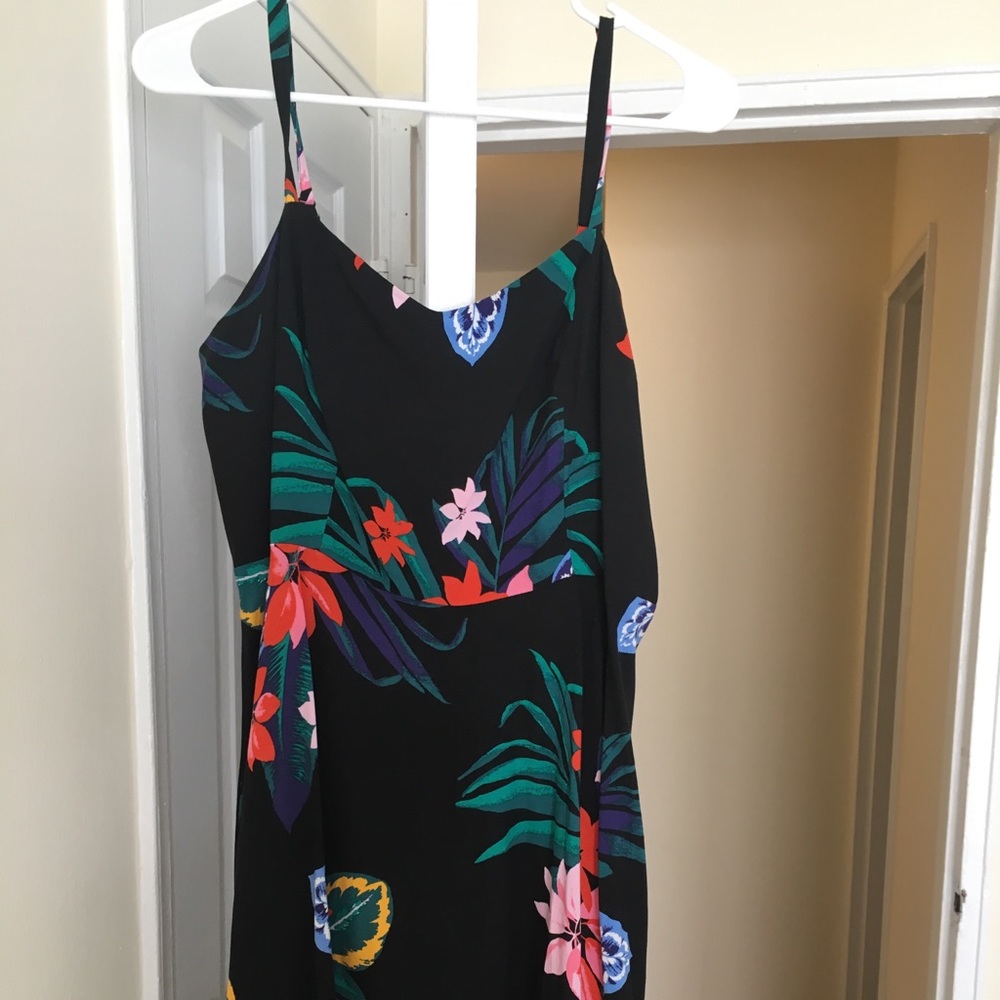 Cami summer dress. Size Large, old navy.